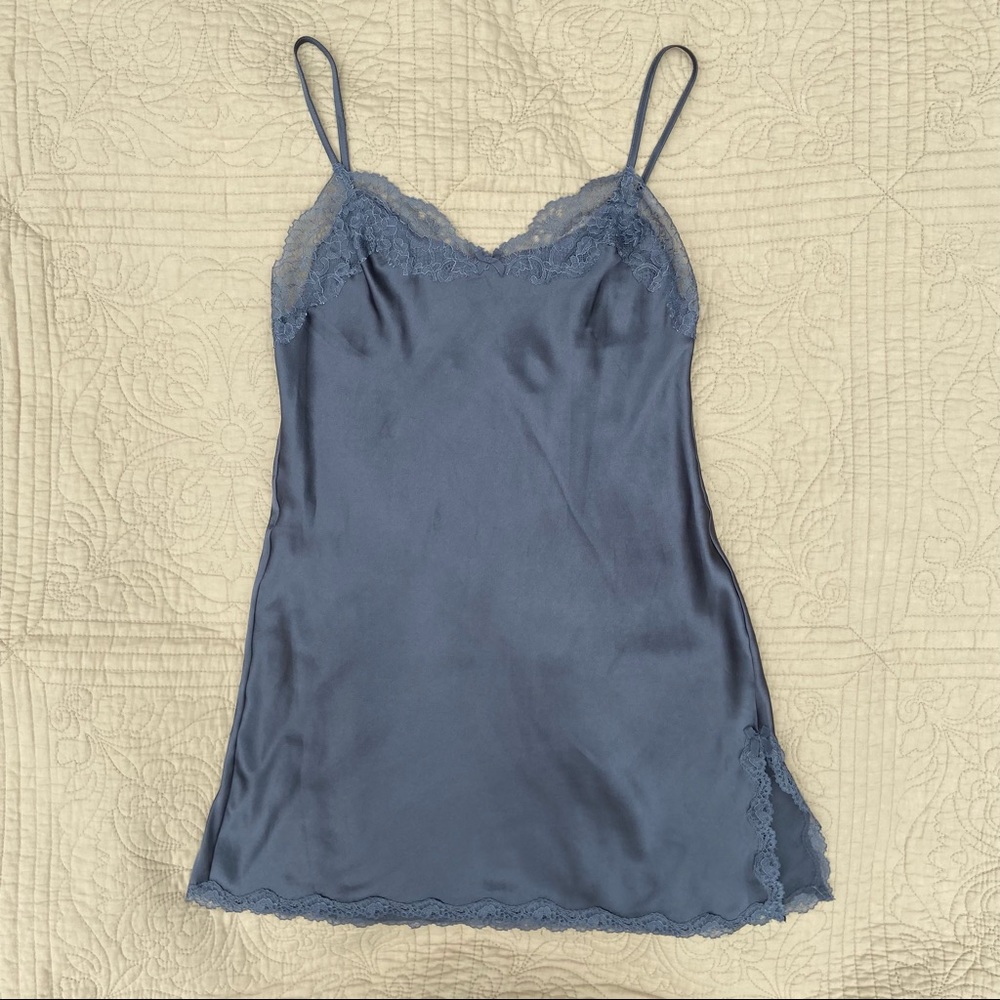 VS Lacy Grey Slip